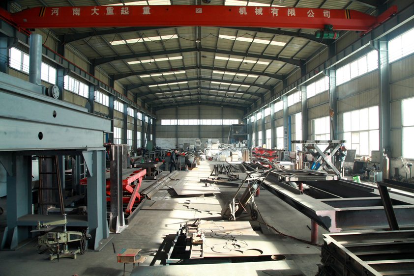 冷面機(jī)生產(chǎn)車(chē)間